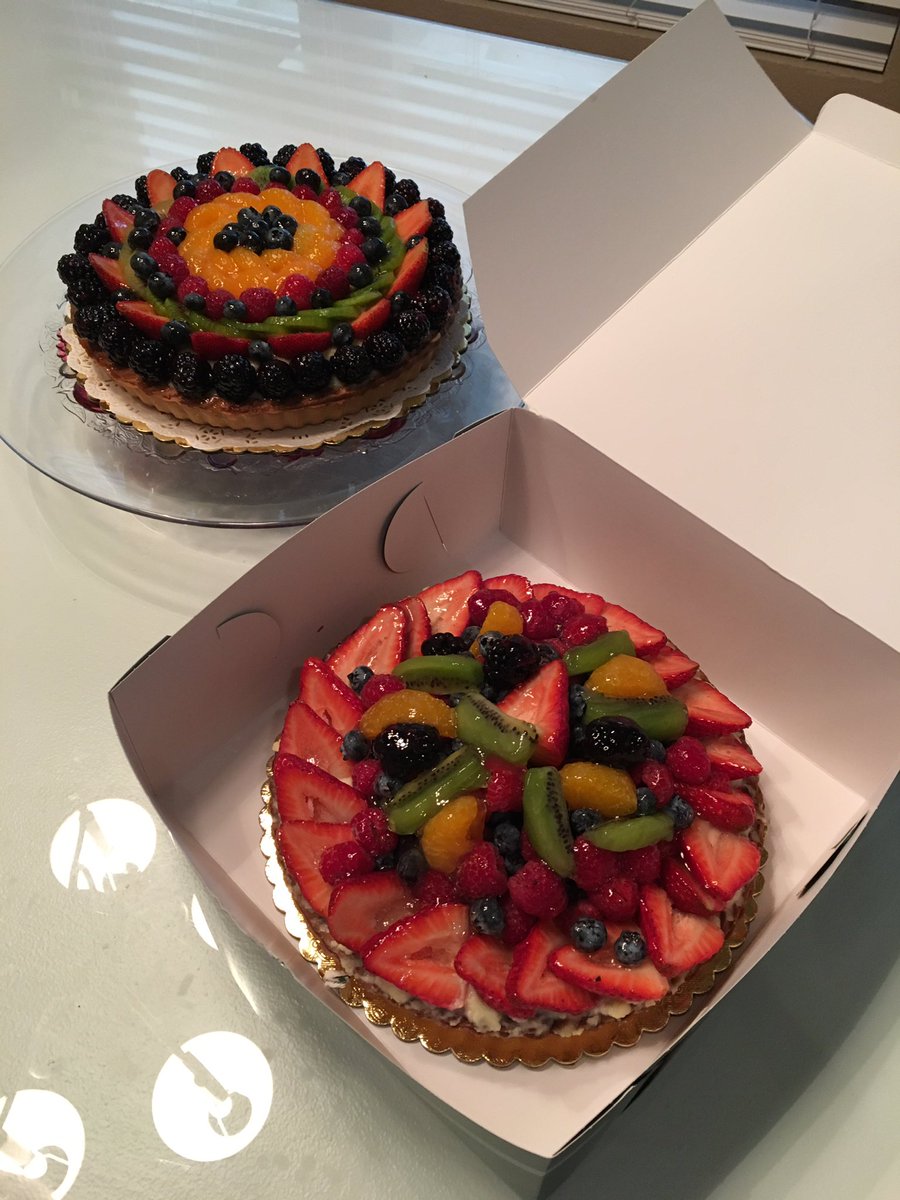 two fancy fruit tarts