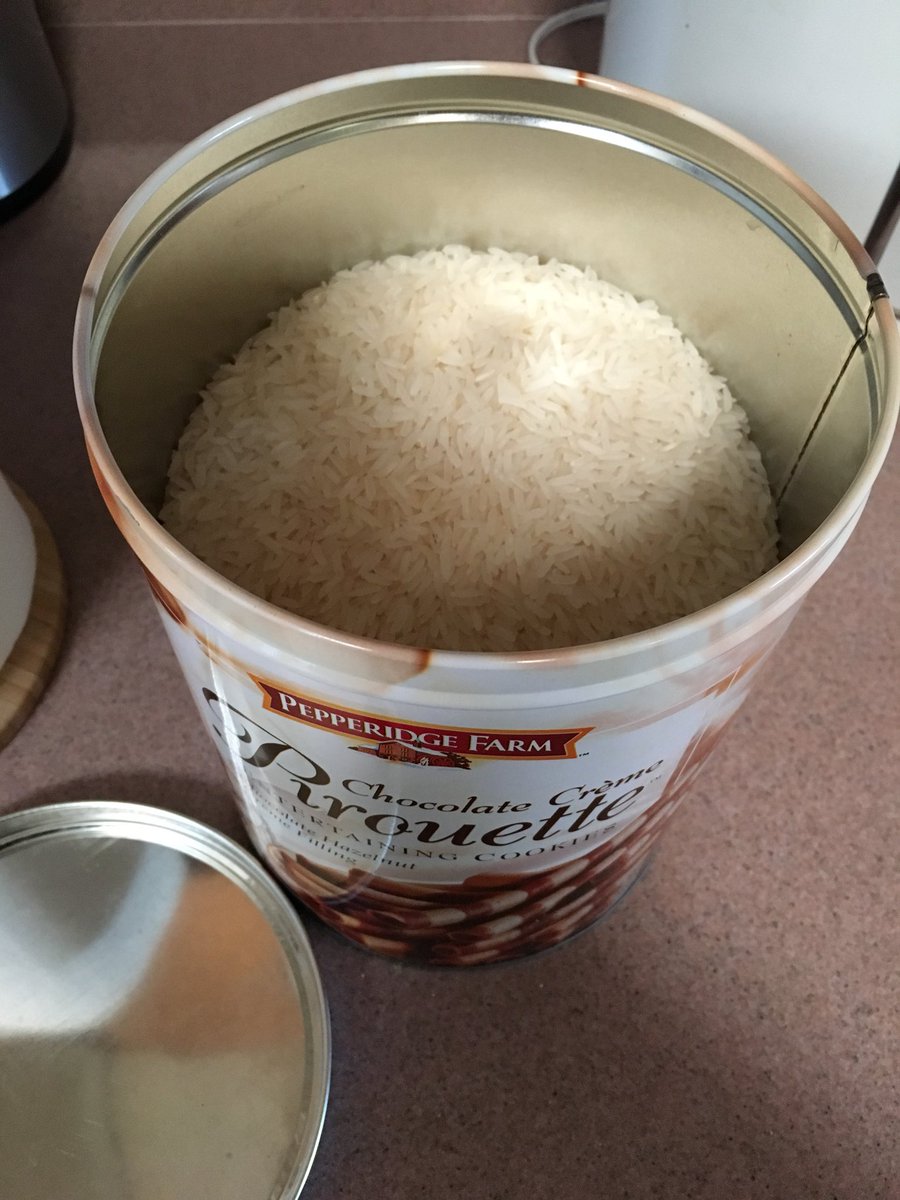 open tin and it’s filled with rice