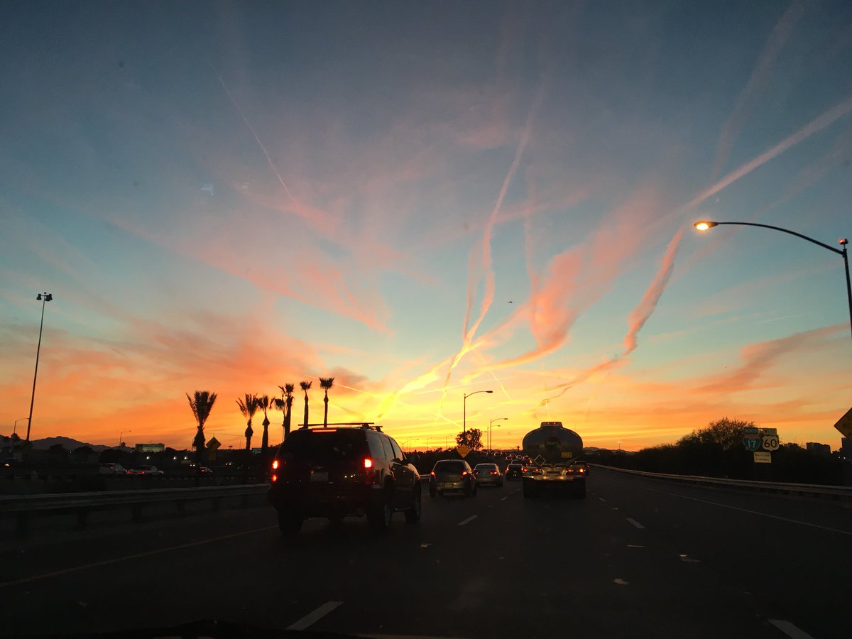 A pink and yellow Arizona sunset