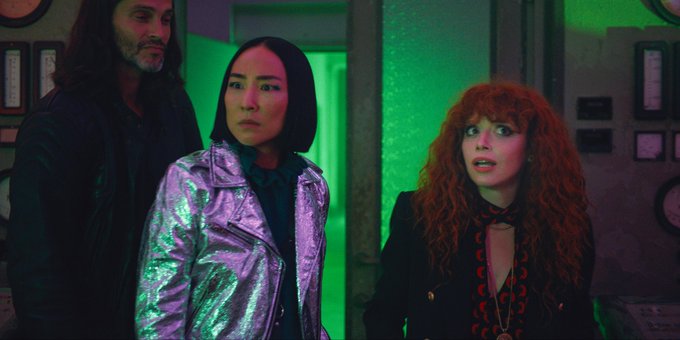 Natasha Lyonne and Greta Lee