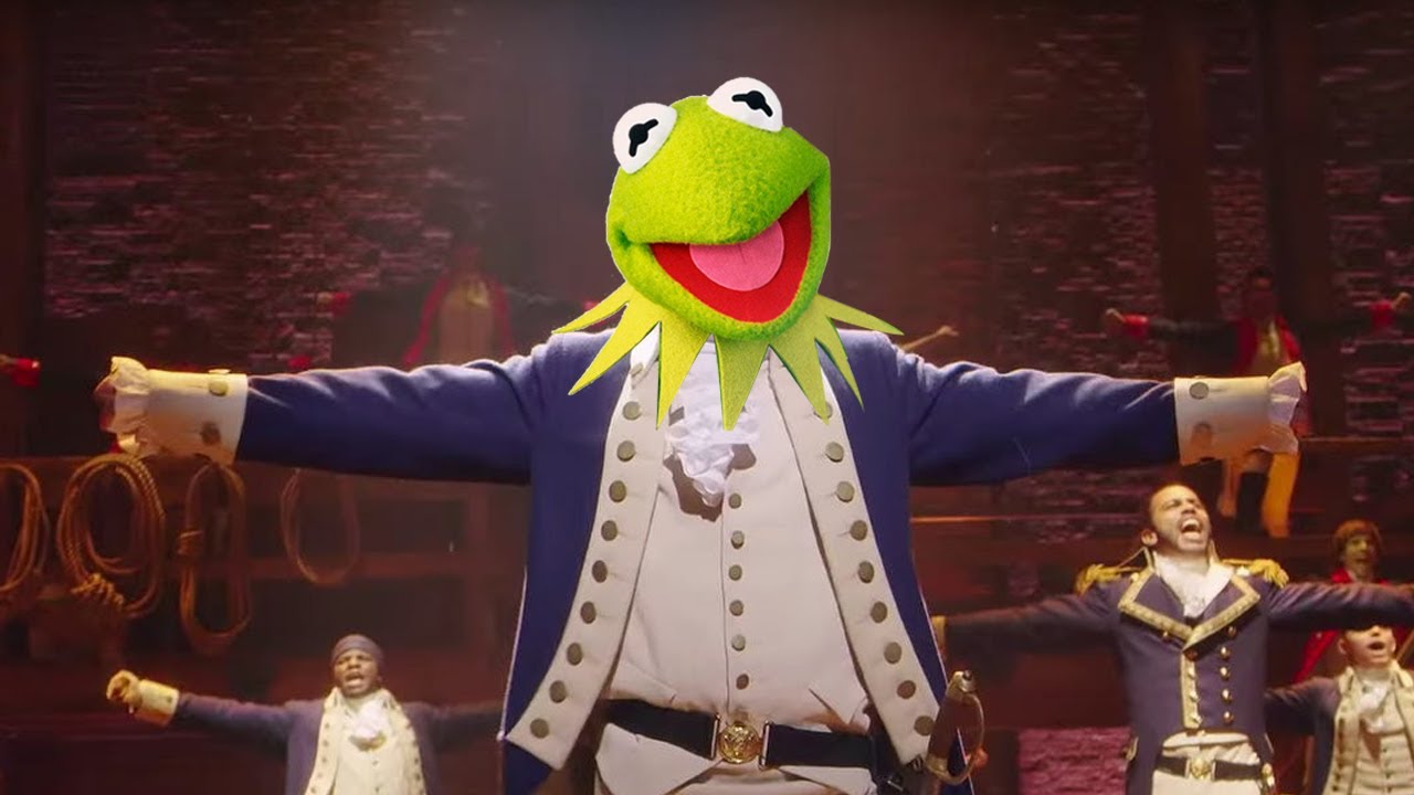 Hamilton from the stage musical with Kermit’s head